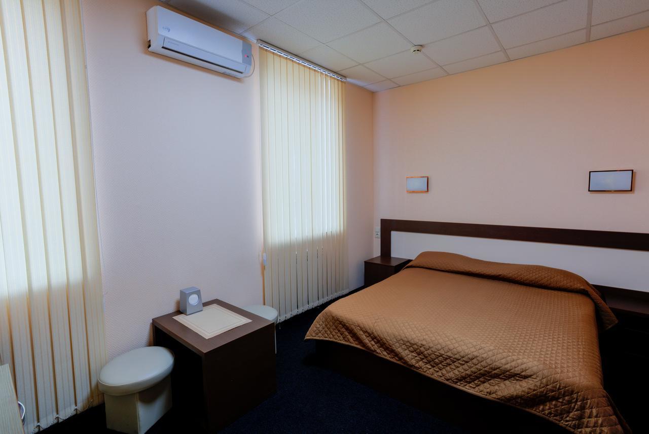 Comfort Hotel&Hostel Zaporizhia Buitenkant foto