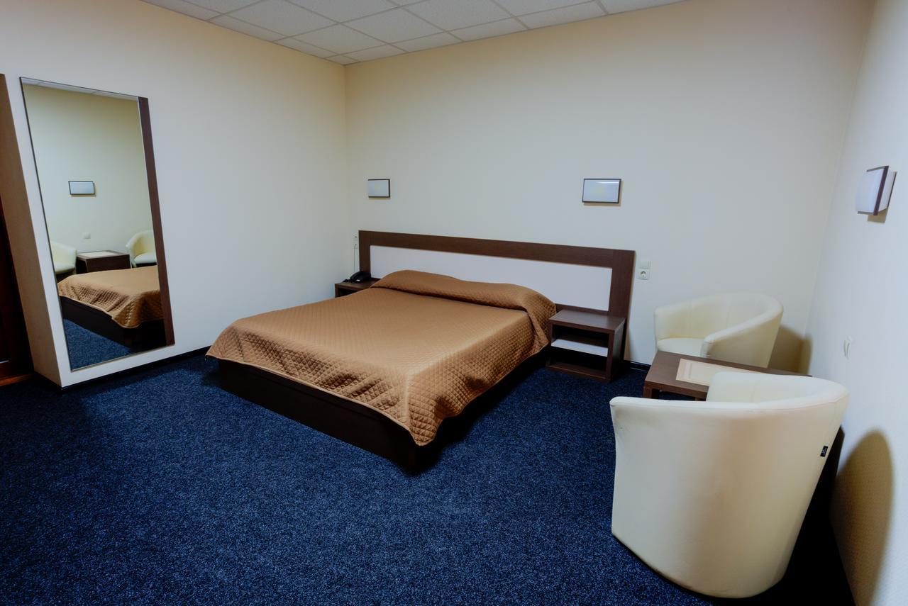 Comfort Hotel&Hostel Zaporizhia Buitenkant foto