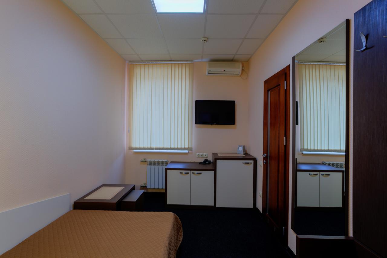 Comfort Hotel&Hostel Zaporizhia Buitenkant foto